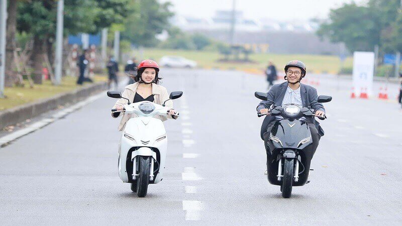 cách giữ thăng bằng cho xe máy